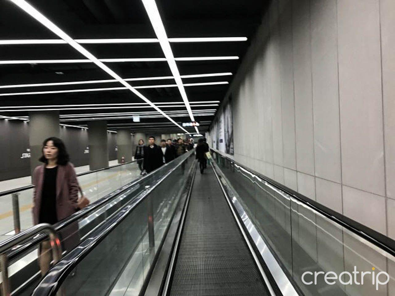 Suseo station image 5