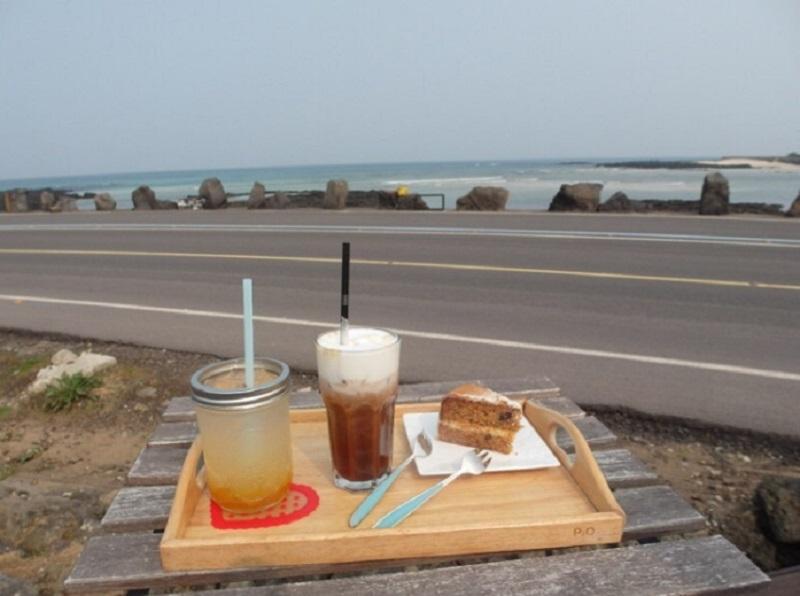 kedai kopi tepi laut 2