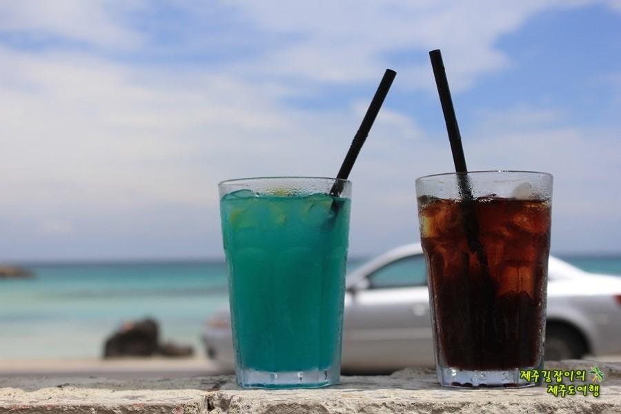 kedai kopi paus image 2