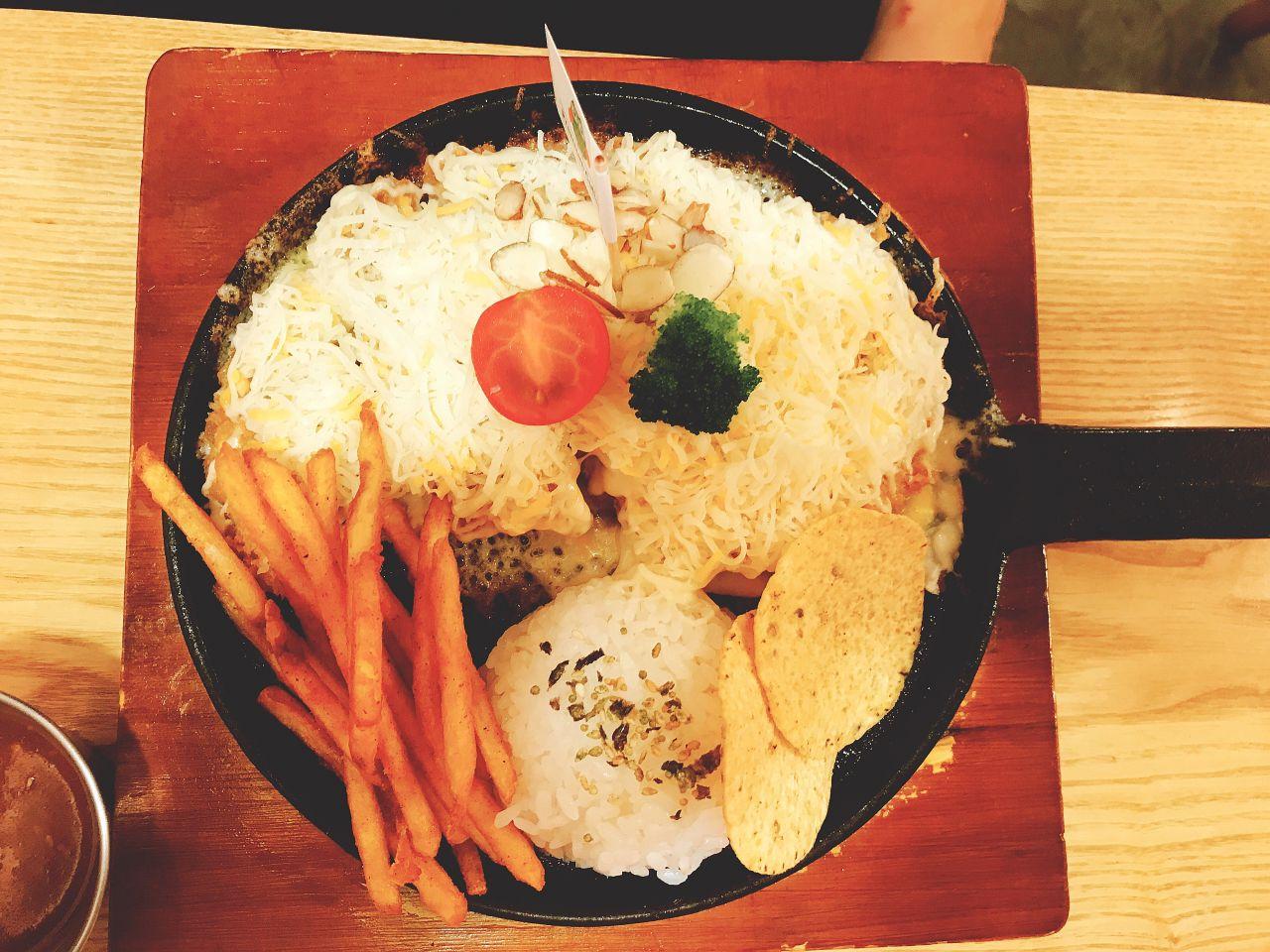 Owl Tonkatsu (Sinchon Store) image 3