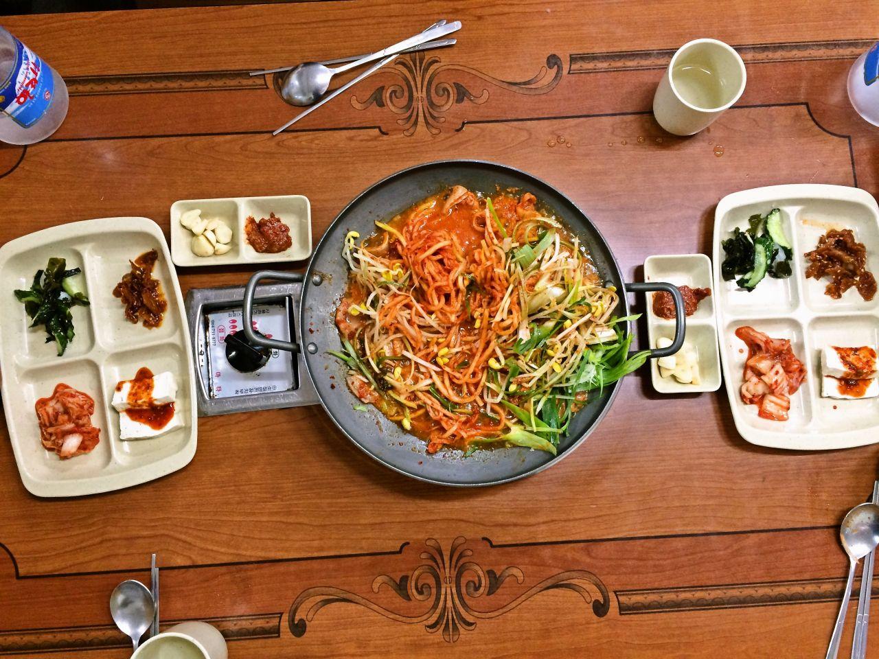 restoran babi hitam hadodaek 2