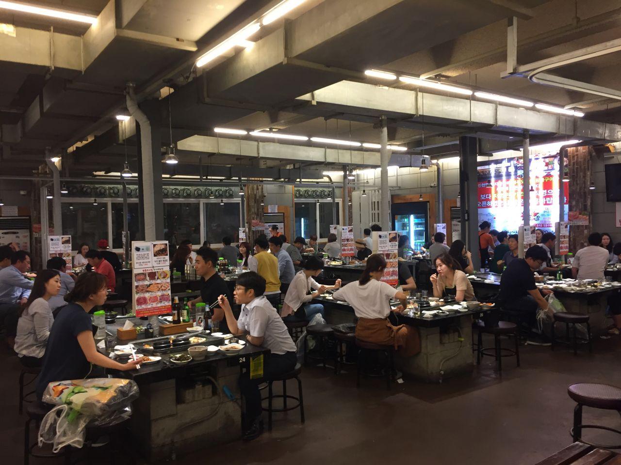 Jeju Ogyeopsal Wangdolgui jip image 6