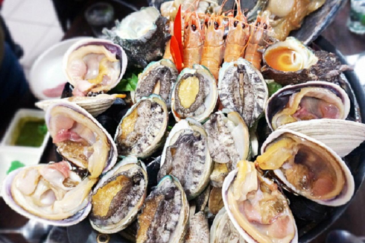 la signora del pesce e il ragazzo dei noodles 1