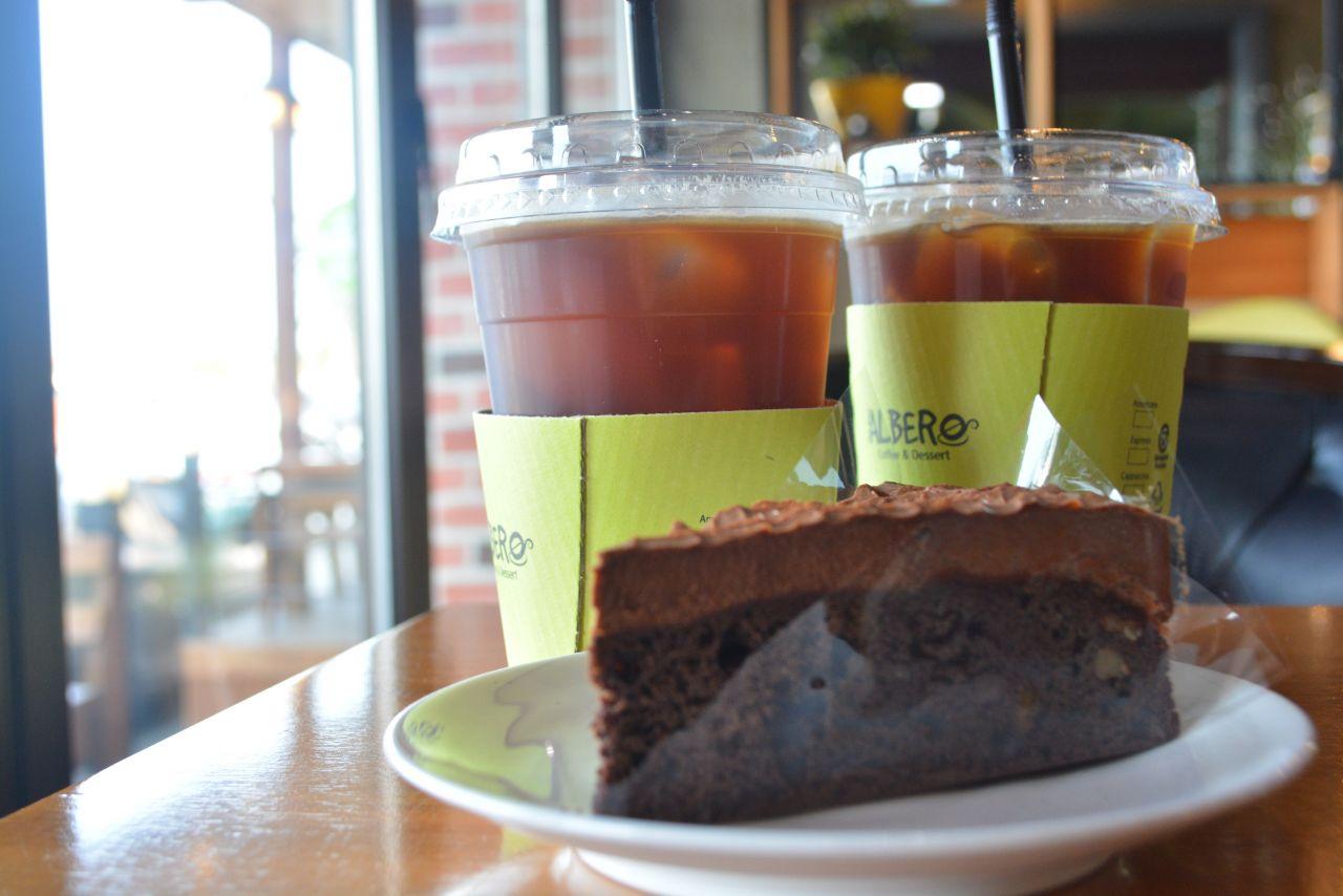 Jalan kopi tepi laut Anmok image 7