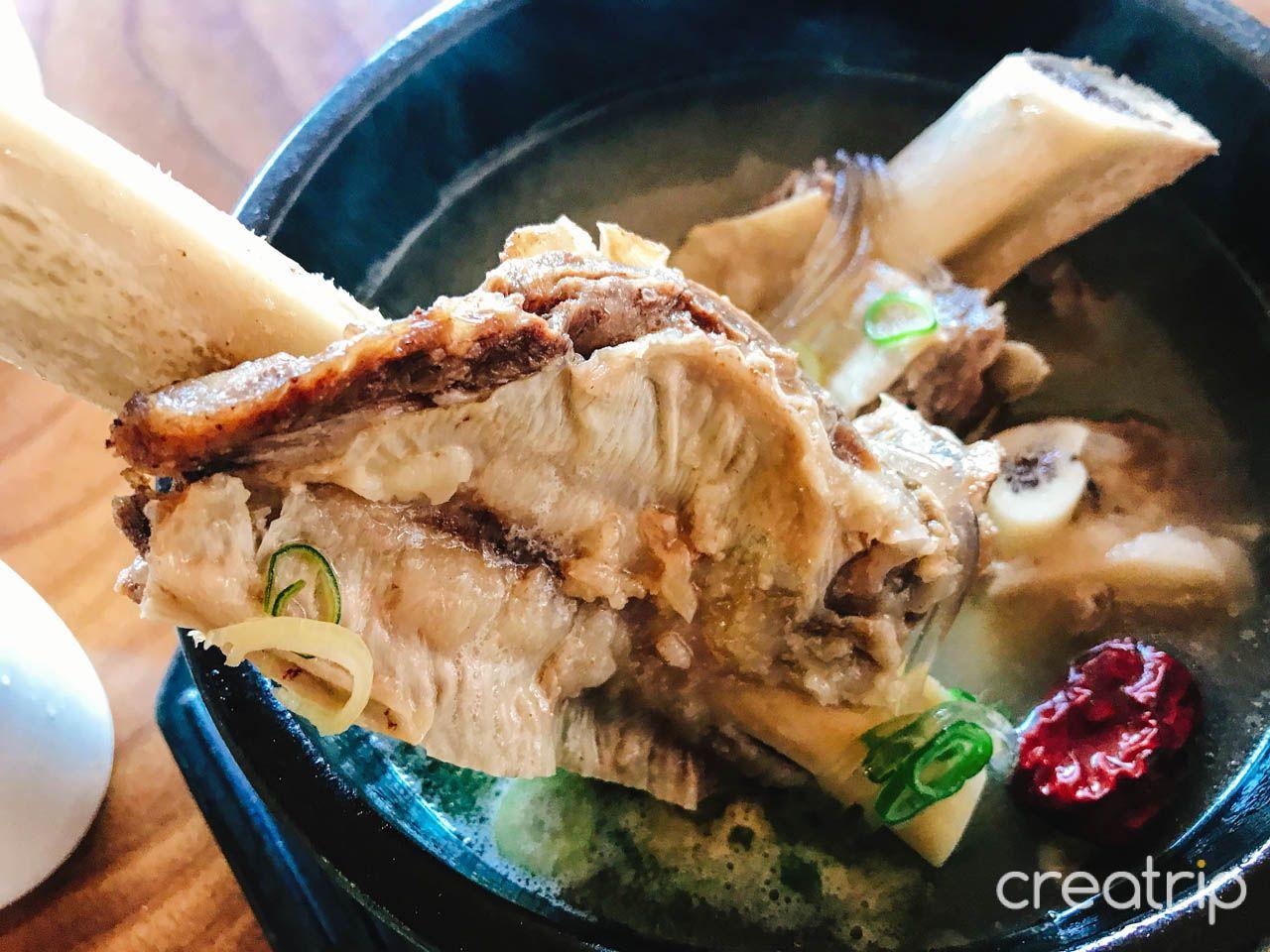 Restaurant sur six rues 2