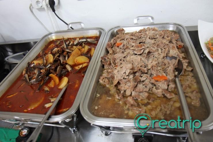 A boiled barley buffet 2