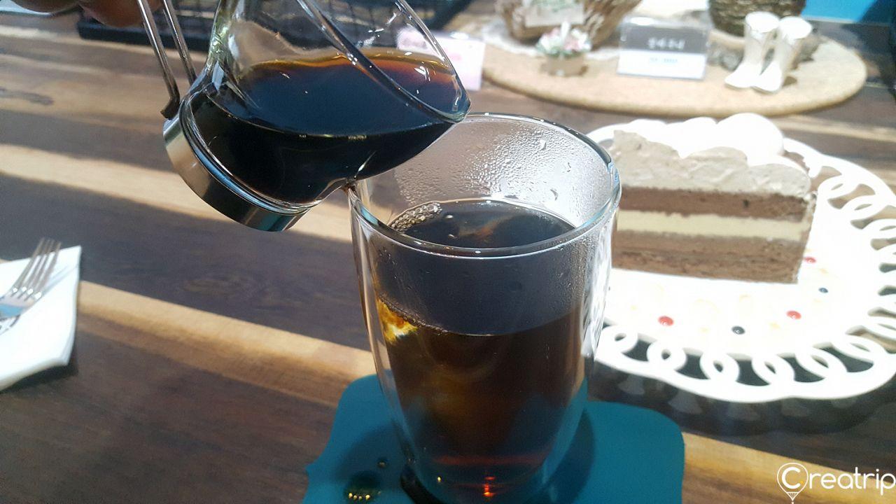 MK berwarna coklat image 3