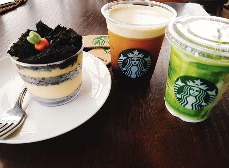 Starbucks (Apgujeong Station) 1