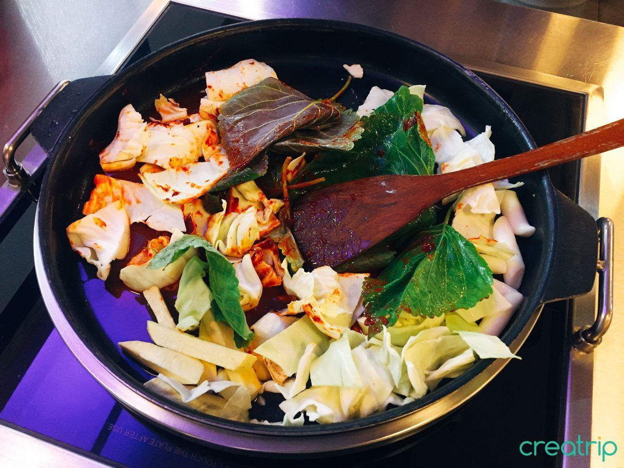 Shinchon Jikyeong Branch of Chicken Galbi Production Center image 2