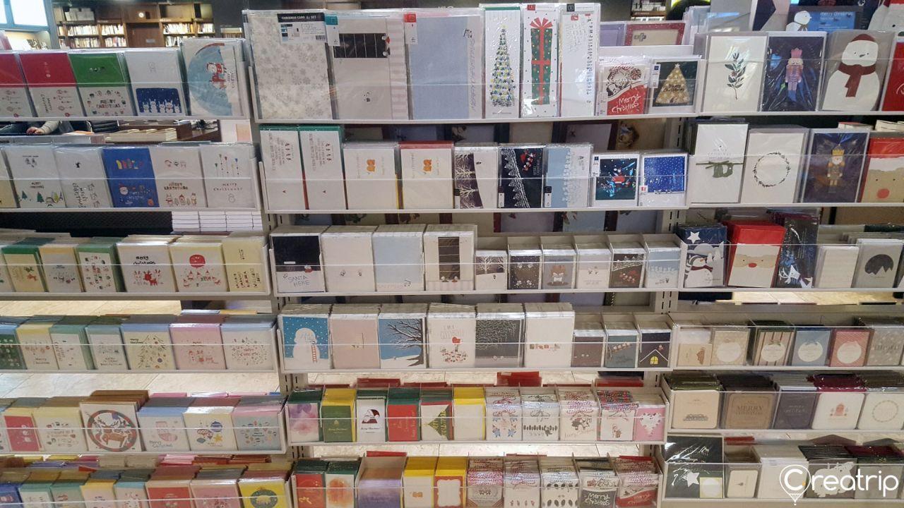 Kyobo Bookstore  Gangnam branch image 2