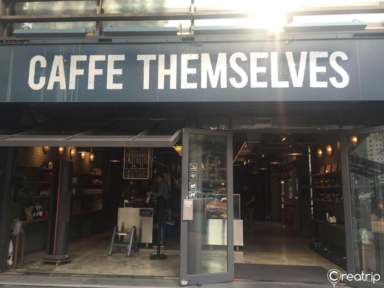 CAFÉ EUX-MÊMES image 4