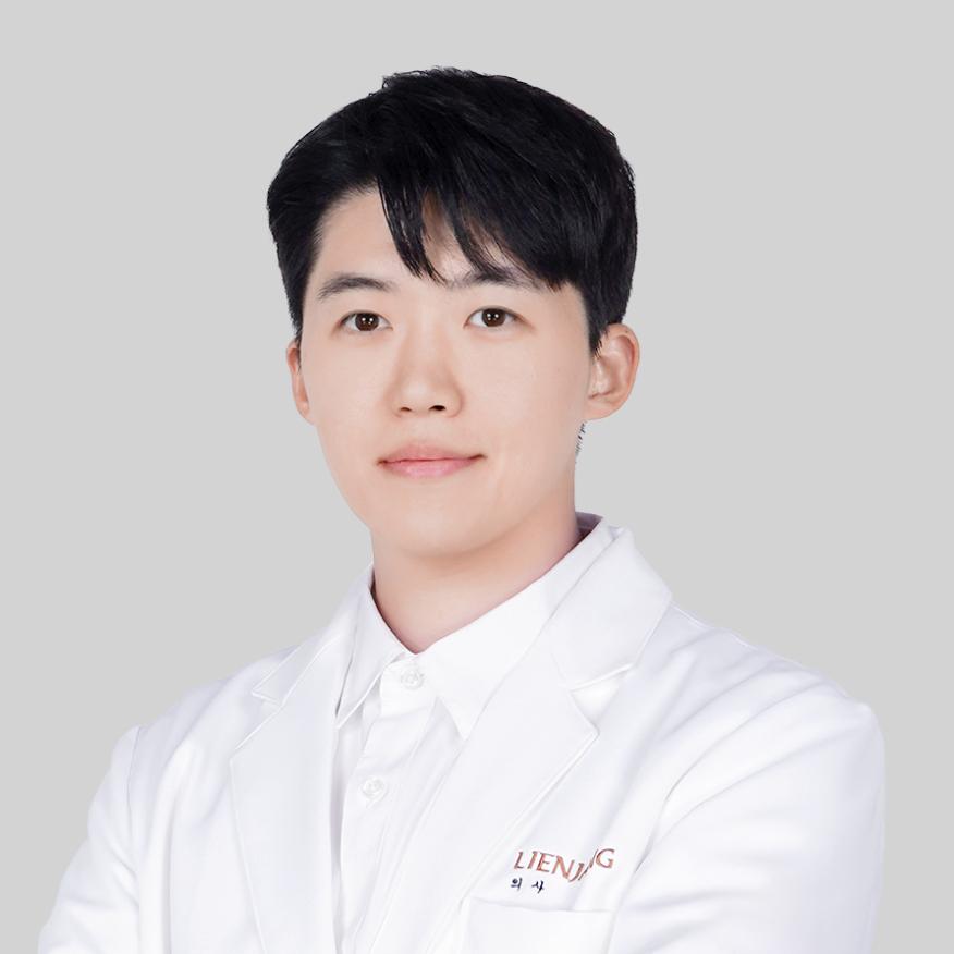 LIENJANG Clinic Myeongdong Branch, Director Lee Ji-hwan