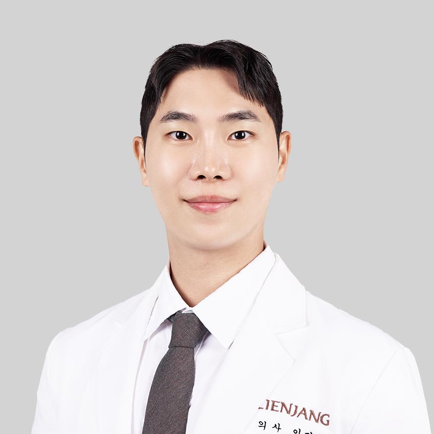 LIENJANG Clinic Myeongdong Branch, Director Lee Ju-hyung
