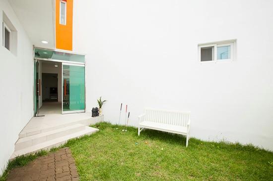 Cozy House & Tour-8