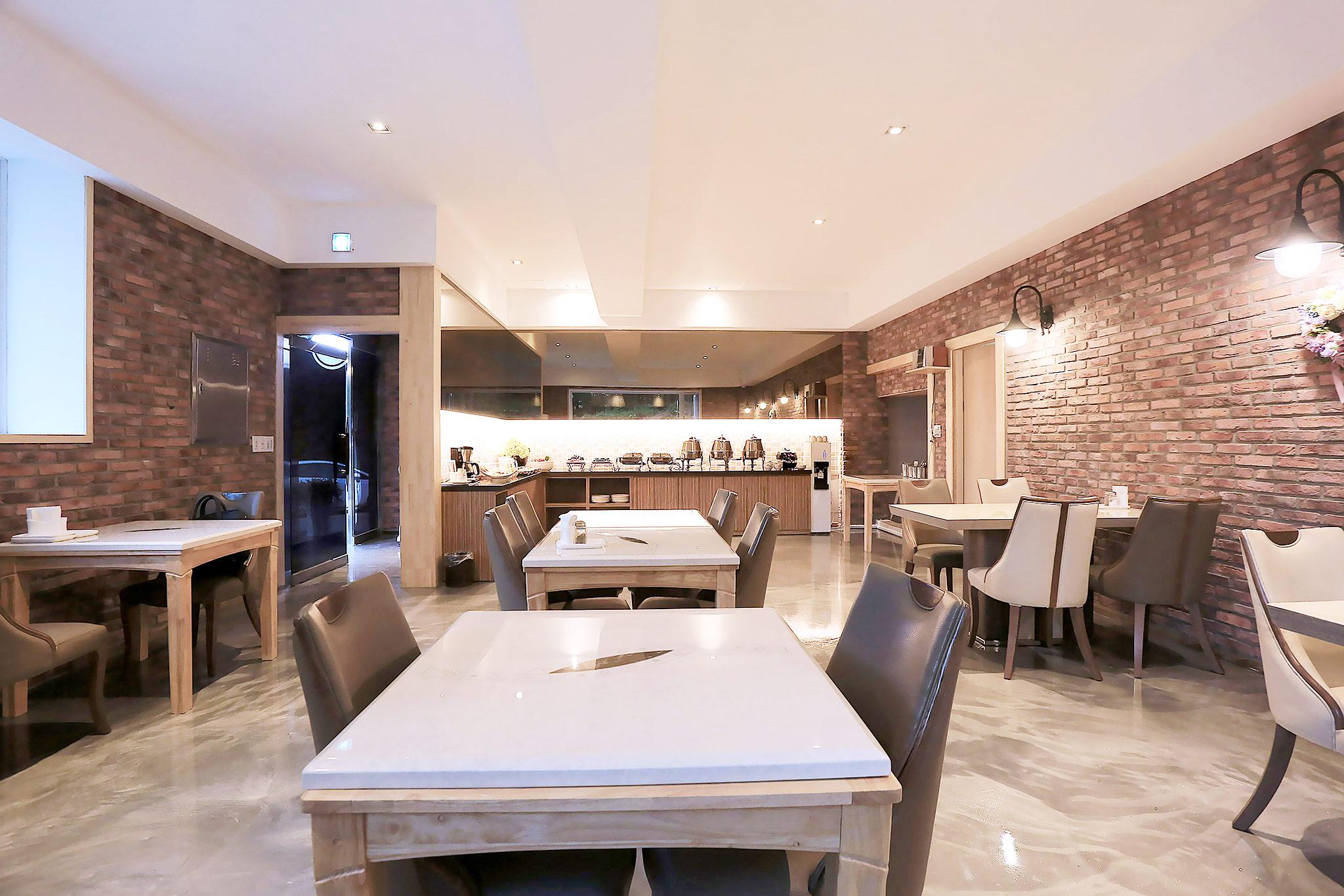 Pocheon Hill House-6