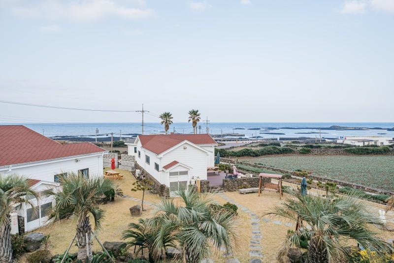 Jeju Cloud Field House Pension