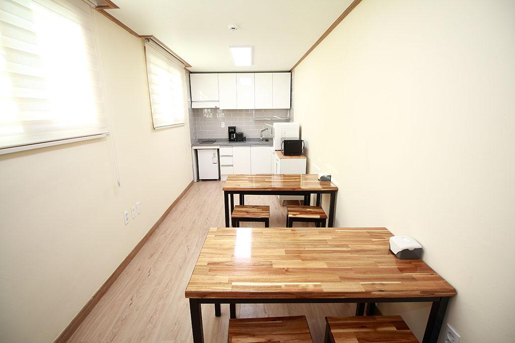 Busan Banggabangga Guest House-5
