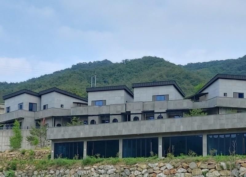 Goesan the Grace Pension 2