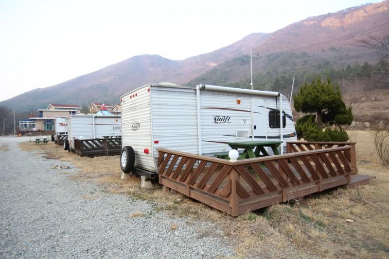 Buan (Byeonsan Peninsula) Healing Valley Caravan and Camping