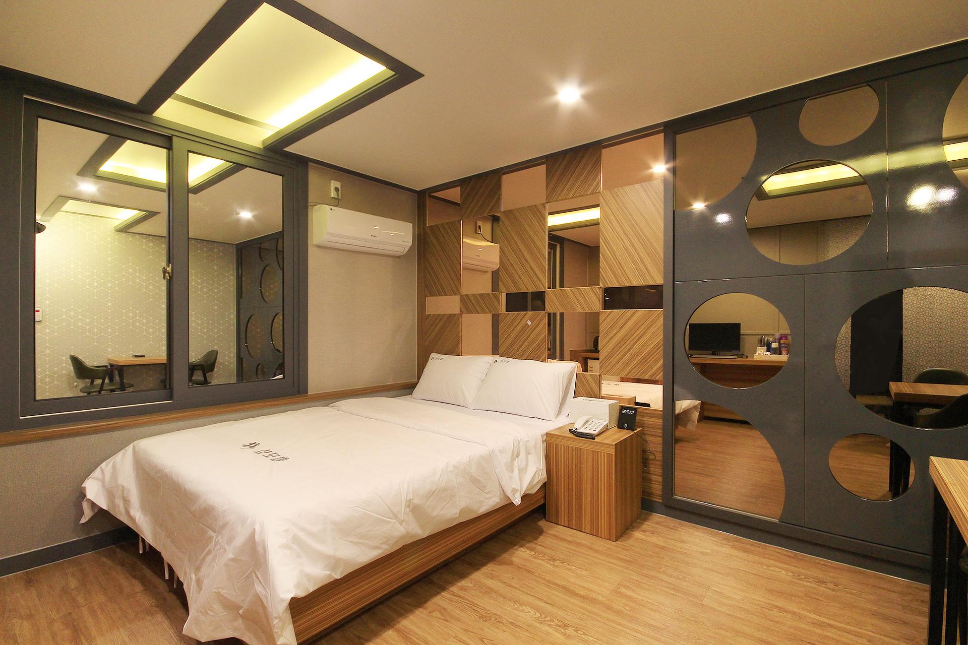 Namwon Motel Shop