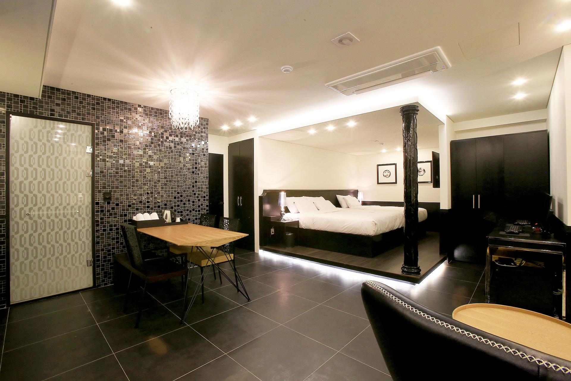 Sincheon LAVIEEN Hotel