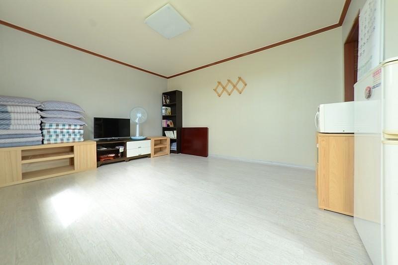 Daebudo (Yeongheungdo) Rural Marubang Pension