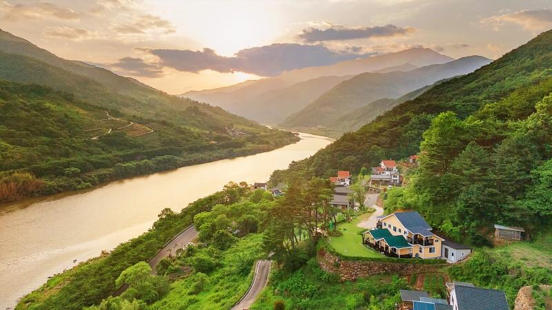 Gurye Seomjingang View Pension