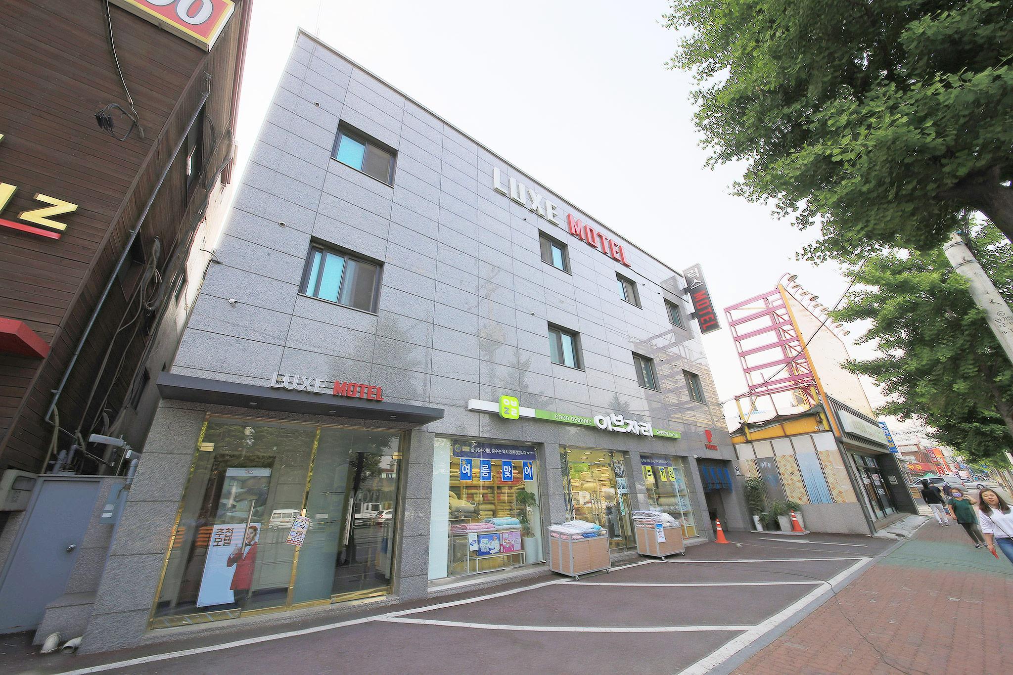 Dobong (Banghak Station) Lux-5