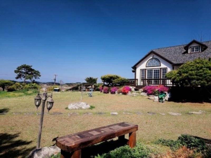 Daebudo Bohemian Blue Pension-6