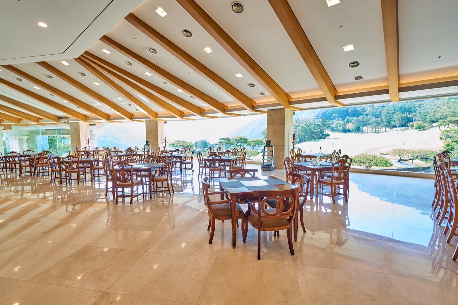 Crystal Valley CC Golden Village-20