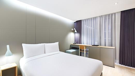 Hotel Peyto Samsung-2