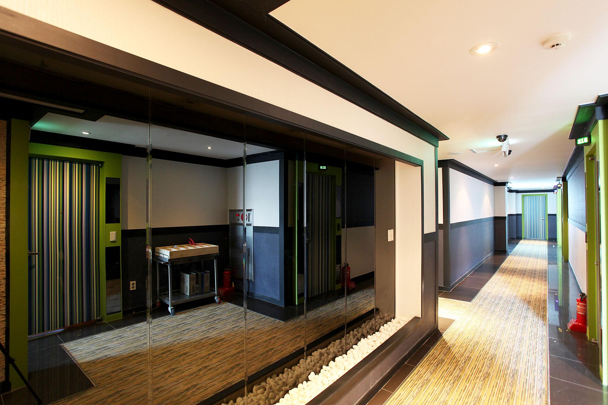 Incheon (Songdo) Friends-7