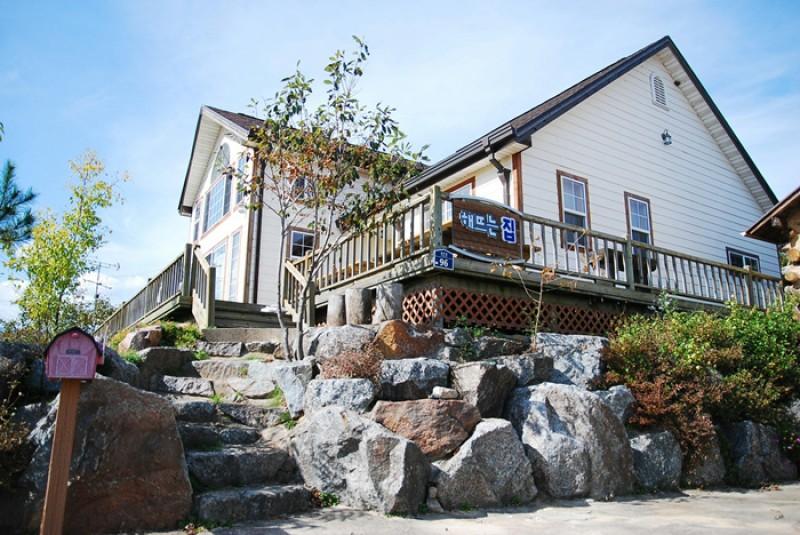 Yangyang Sunrise House Pension