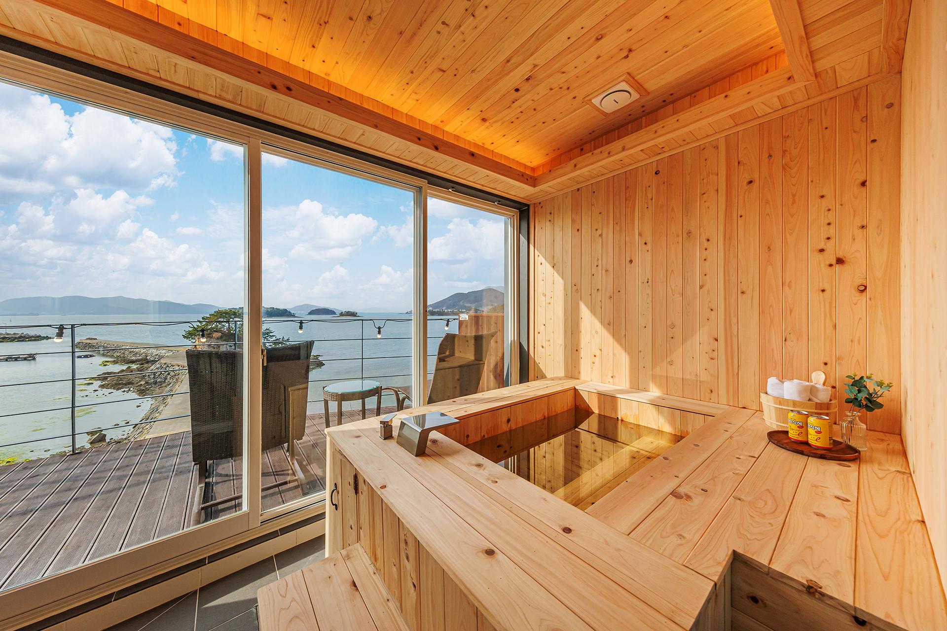 Namhae M129 Pension