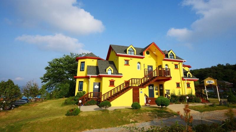 Taean Lemon Treen Pension