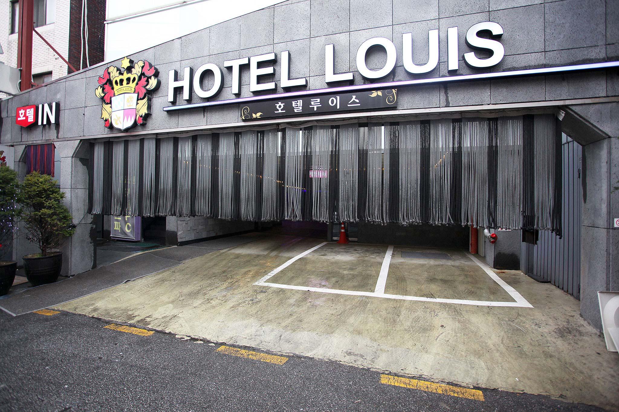 Sengnam Moran Louis-26