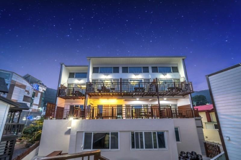 Geojedo Bay One Pension