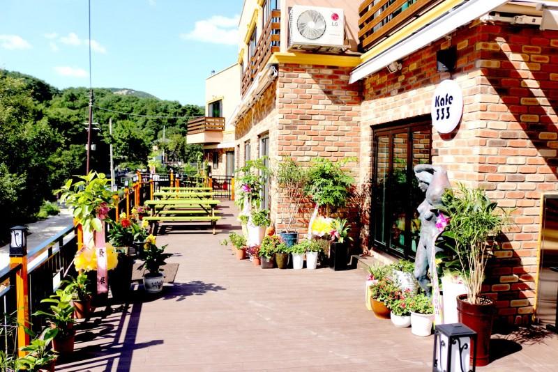 Gongju Sangsin Valley Pension