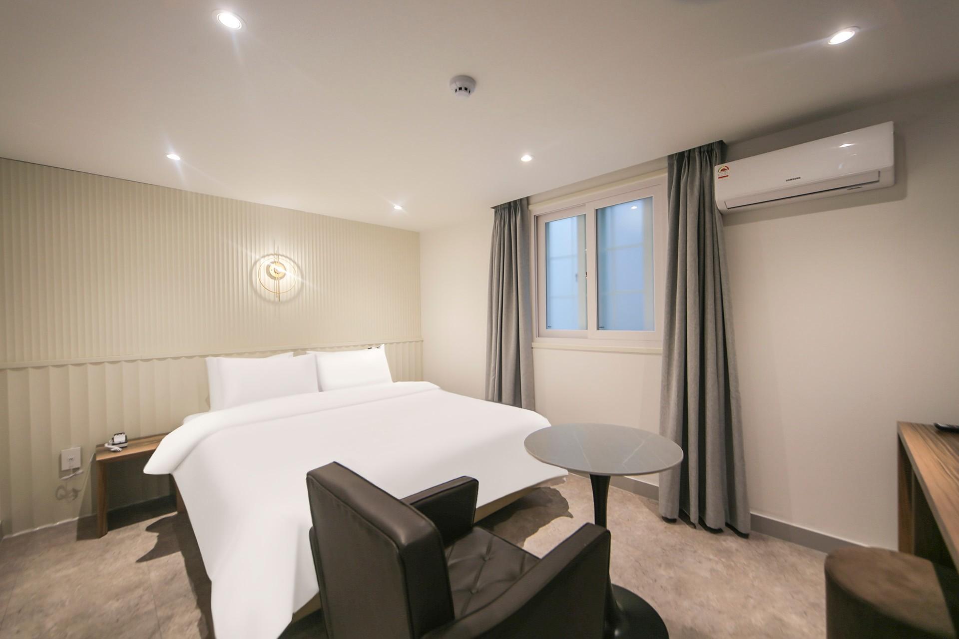 Incheon (Bupyeong) Lounge Seven