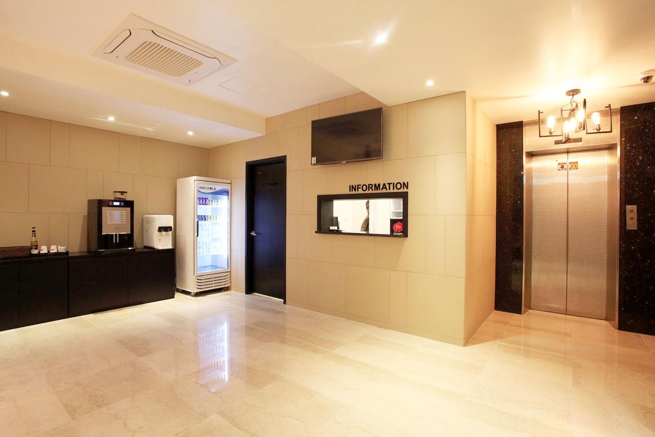 Suwon Station Page-6