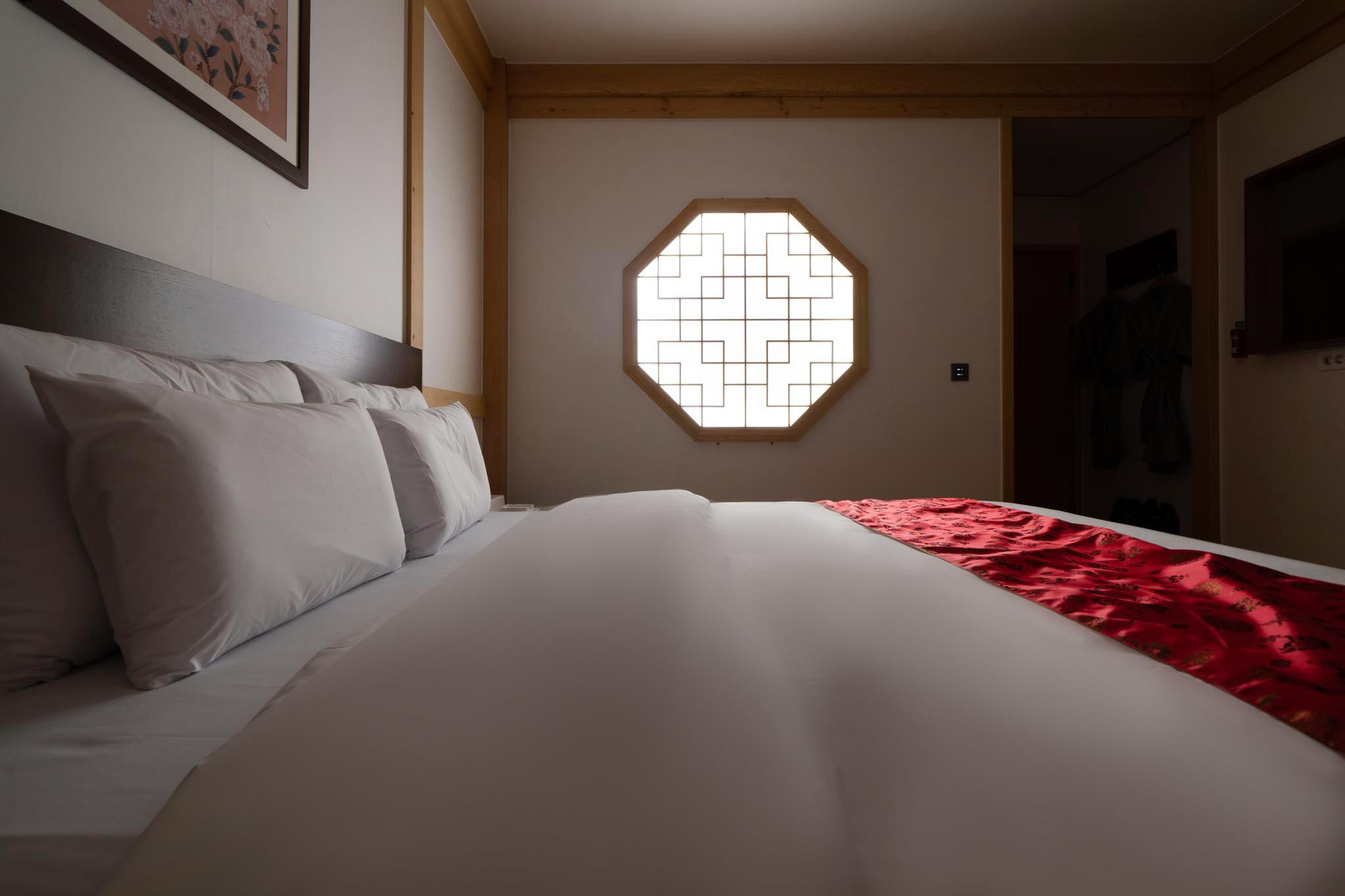 Daejeon Yuseong Manwol Hotel (Hanok)
