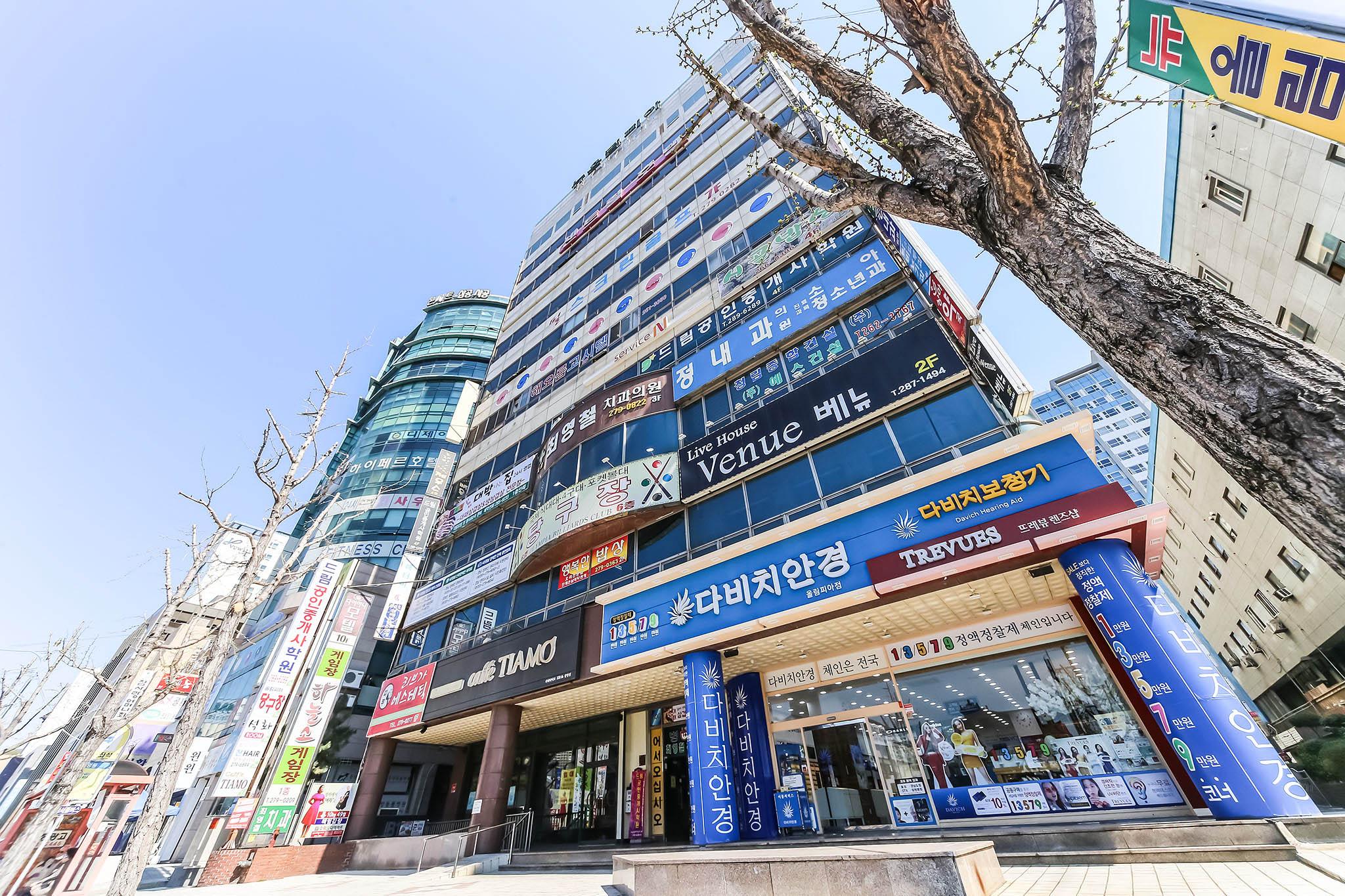 Changwon Jungangdong Diana