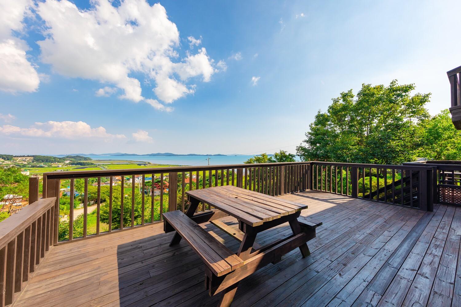 Ganghwa Teo Pension-9