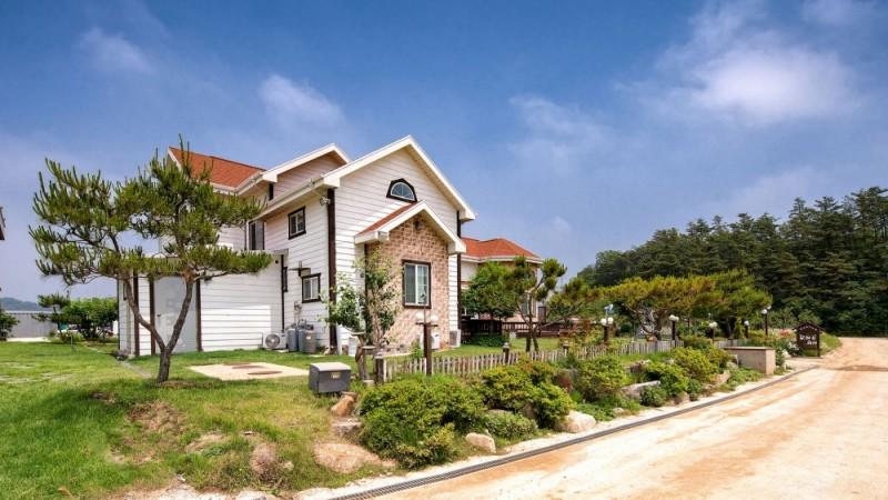 Daebudo Milky Way Pension-25
