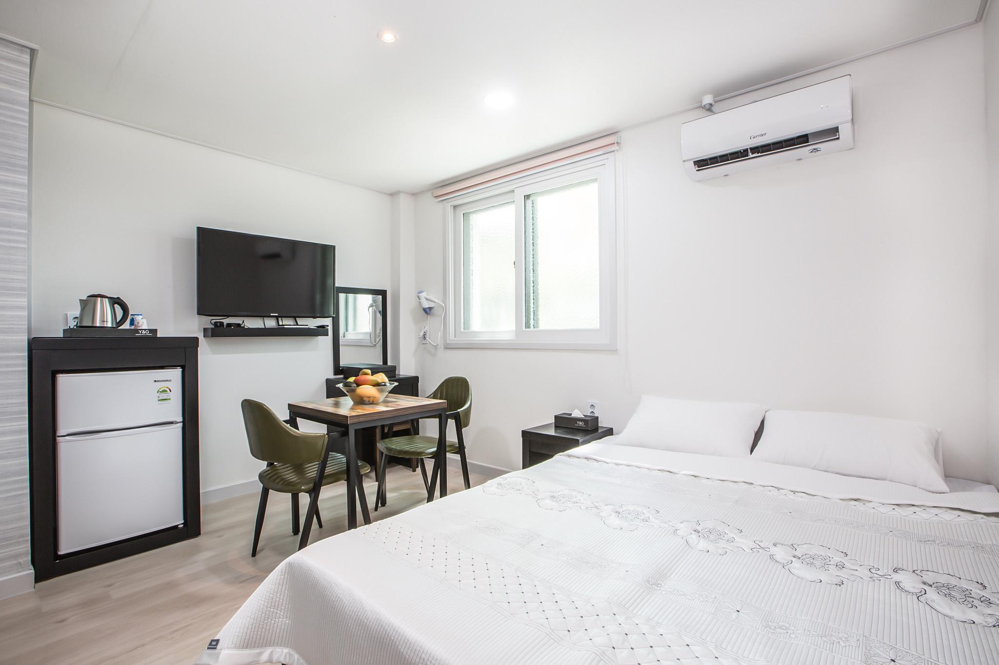 Gangneung Gyeongpodae Y and G