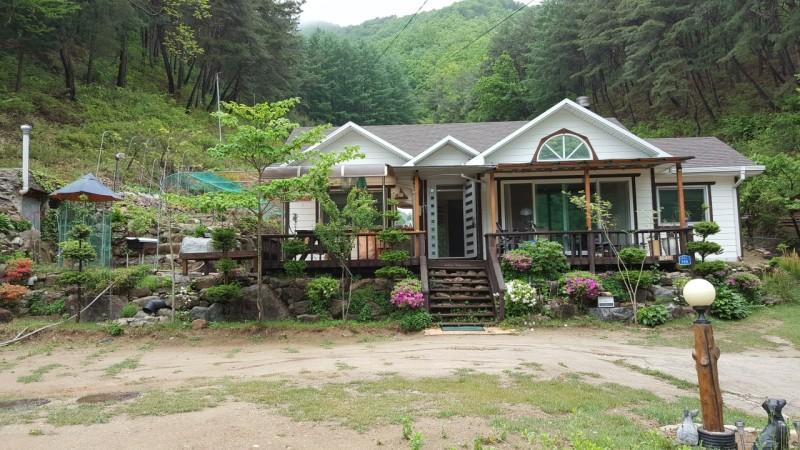 Hoengseong Solsol House