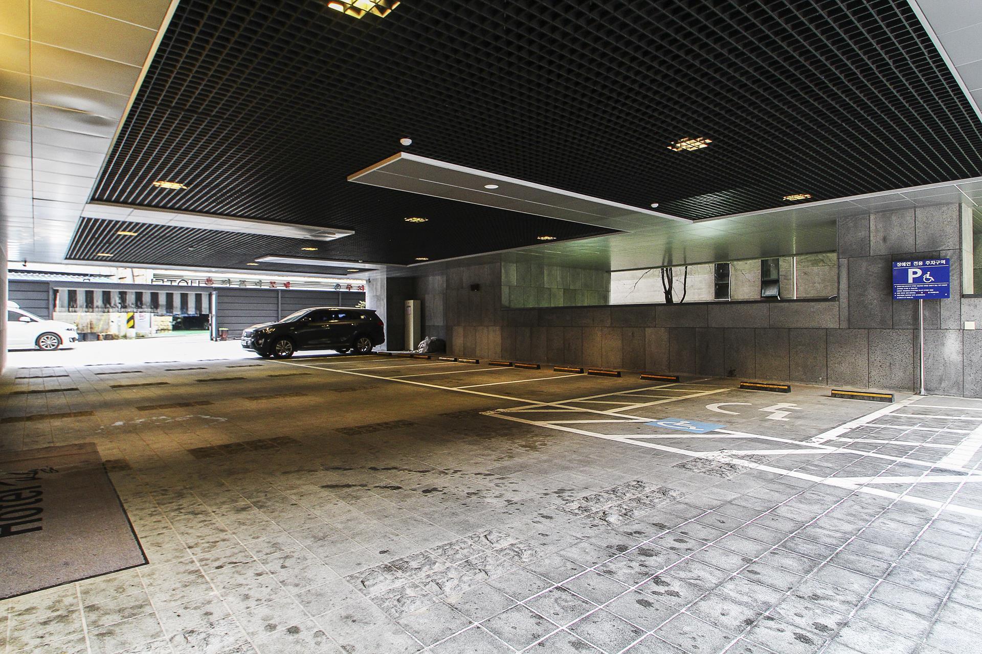 Ganseok Alice Suite Hotel-35