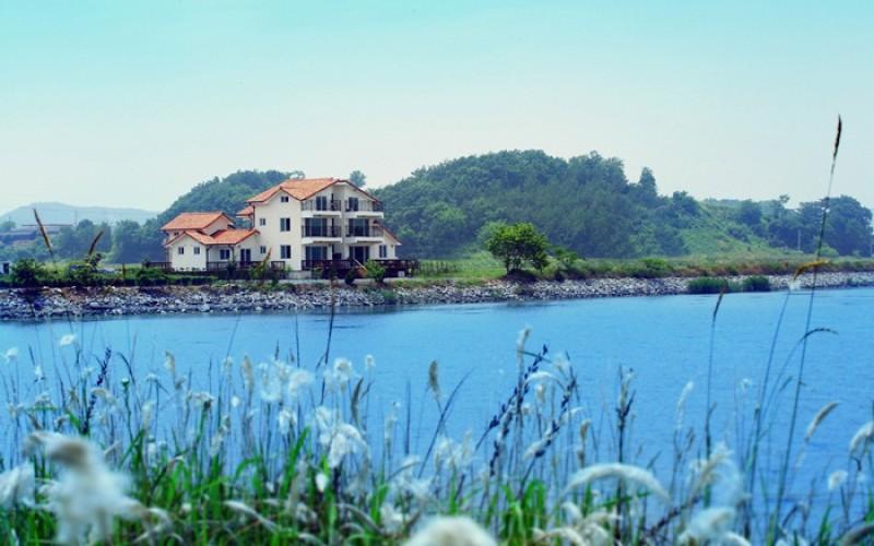 Taean (Anmyeondo) Healing Pension