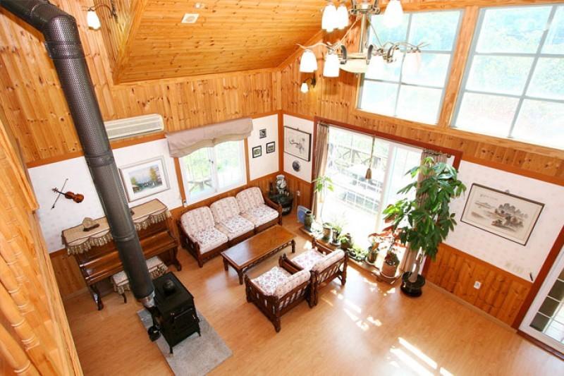 Pyeongchang Yasaenghwa Theme Pension