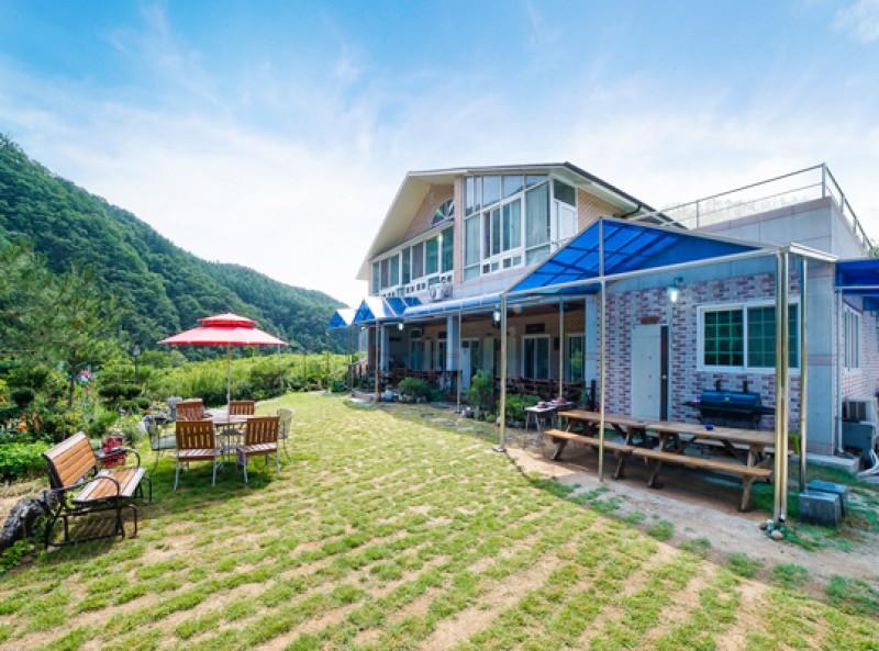Goesan Byeolbittteurak Pension
